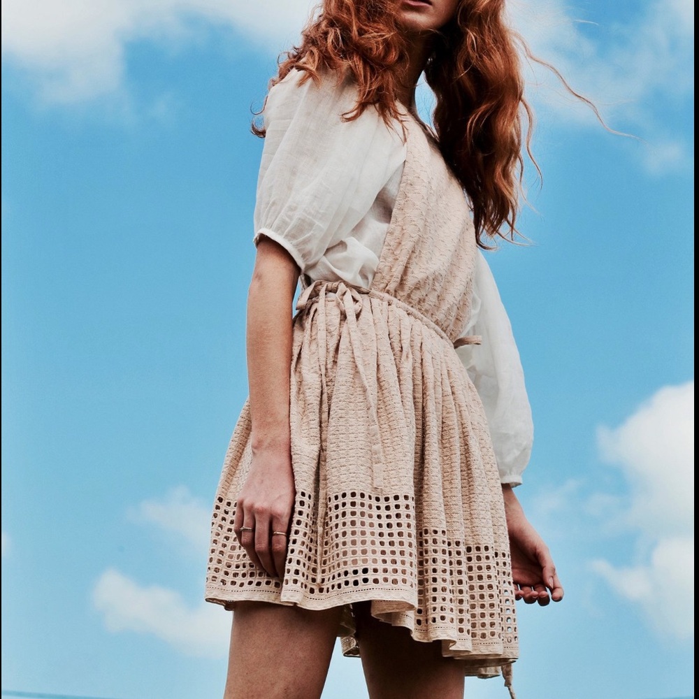 Innika Choo ‘Bordir Sand Pinafore’
One Size